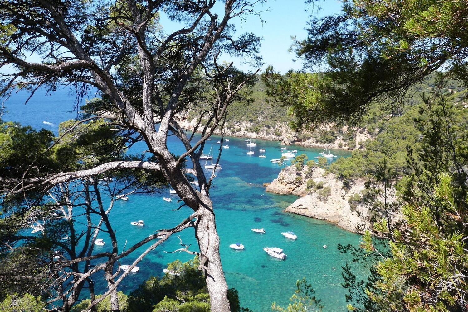 Coup De Coeur Centre Village Et Climatise 3 Etoiles Terra Cigala * Bandol