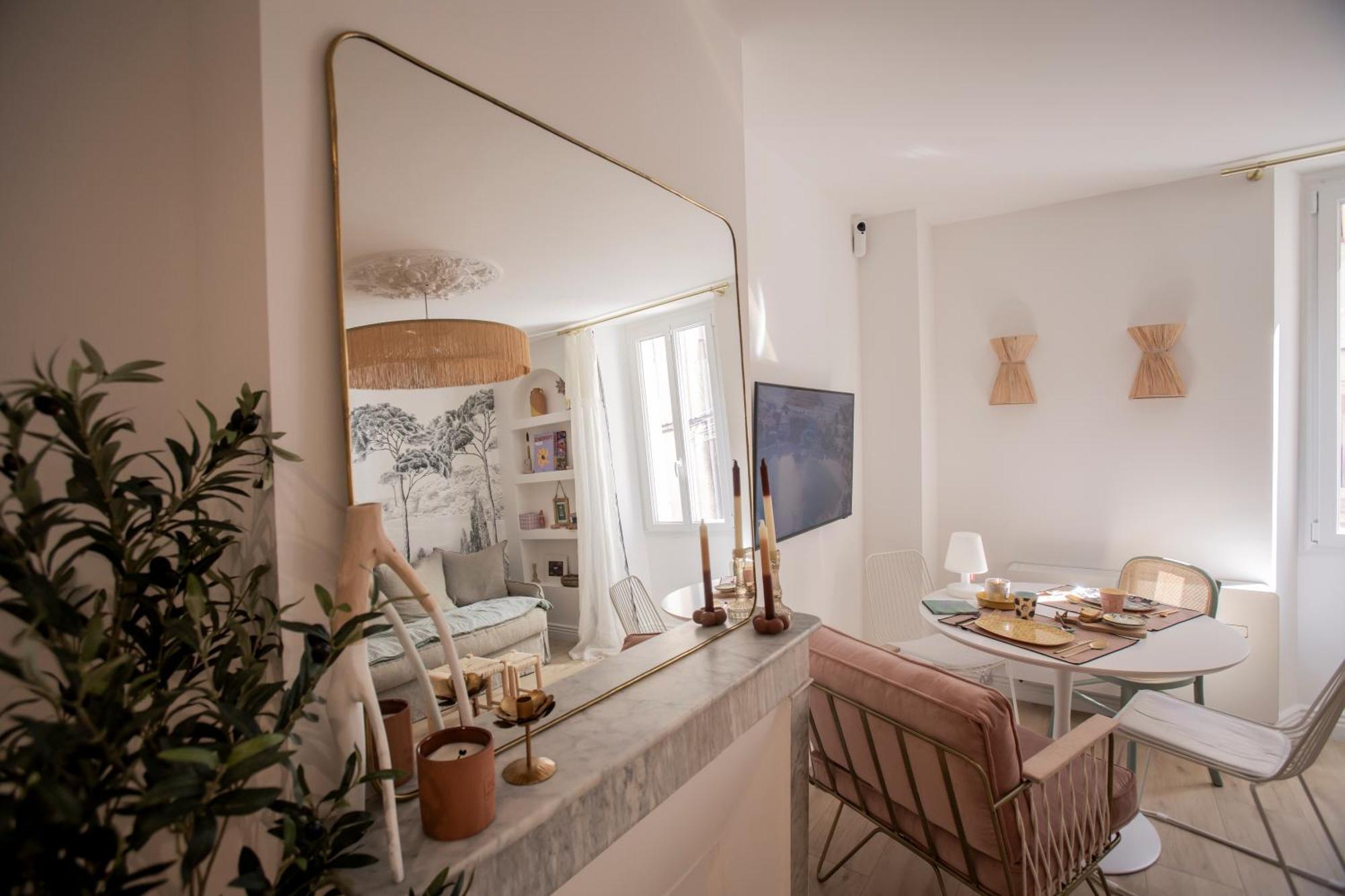 Coup De Coeur Centre Village Et Climatise 3 Etoiles Terra Cigala Apartment *